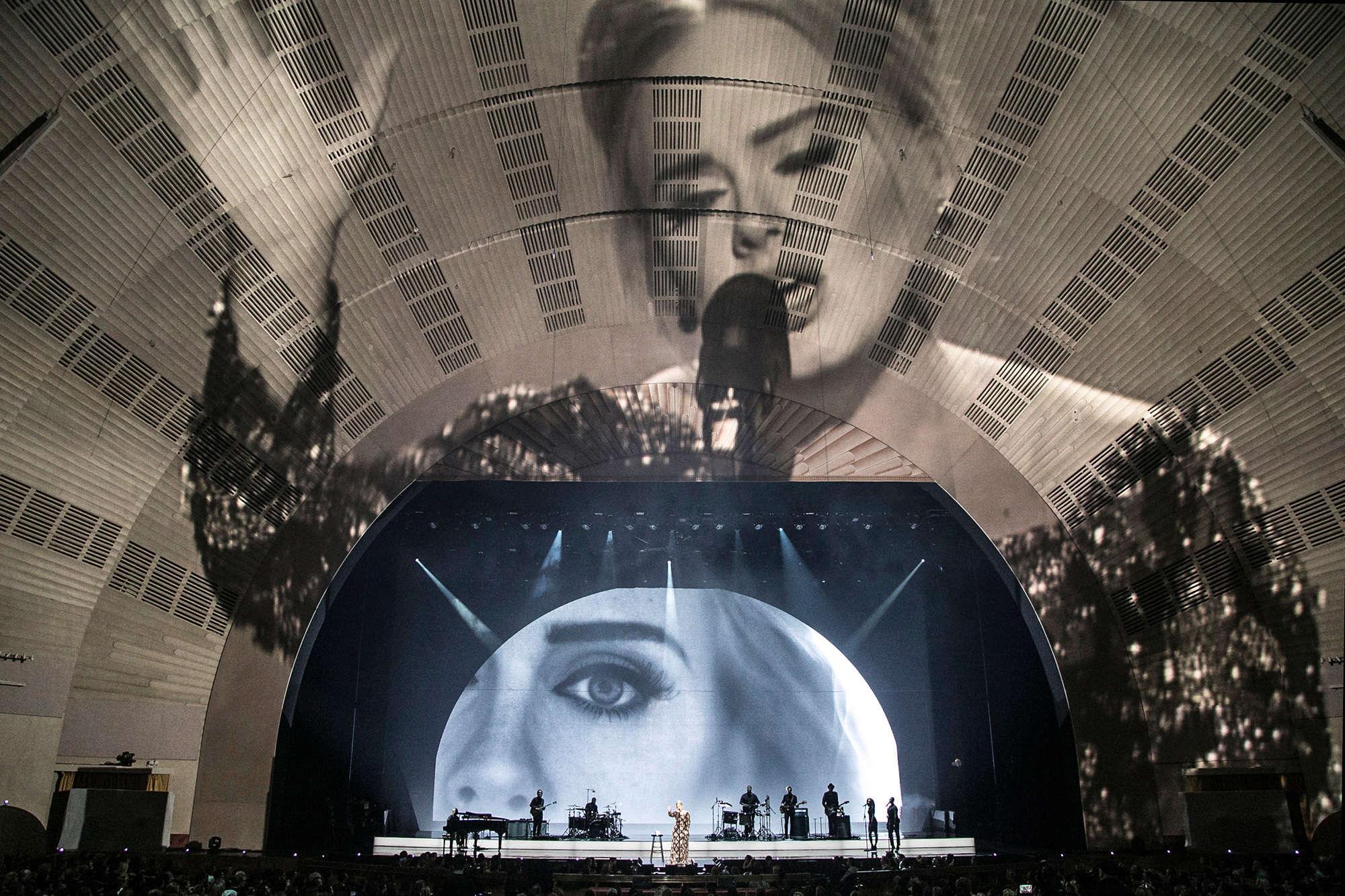 Es Devlin set at Adele concert - Adele screened on backdrop